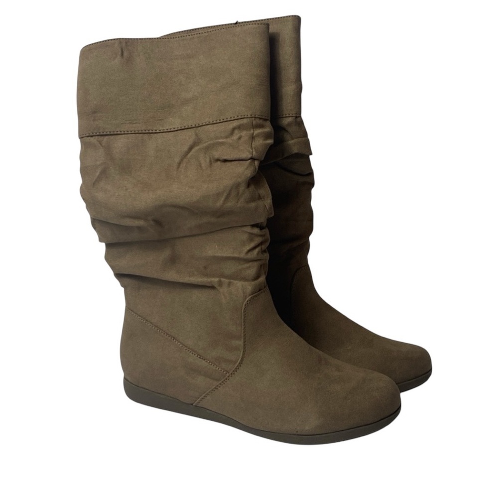 Womens St John’s Bay memory foam boots 7.5